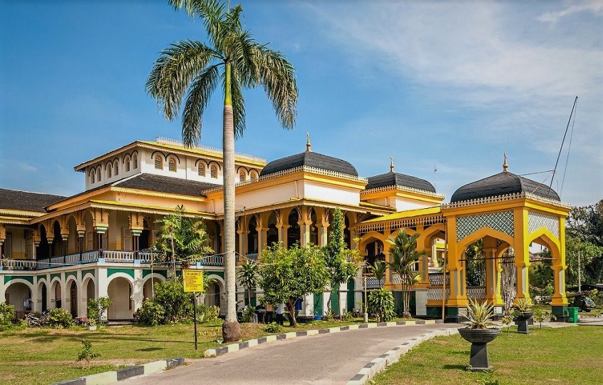 istana maimun medan