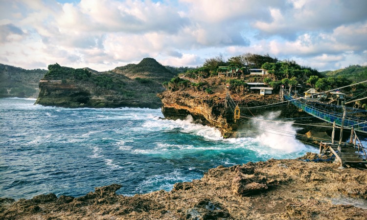 harga tiket masuk pantai timang 1